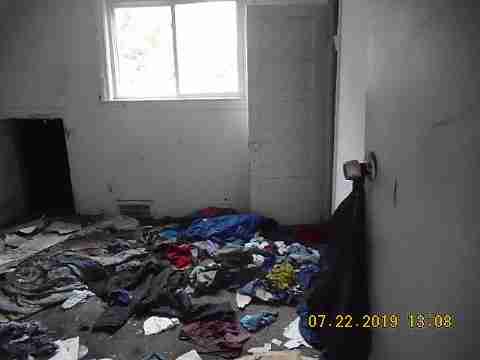 8558 Orangelawn (32)_m.jpg